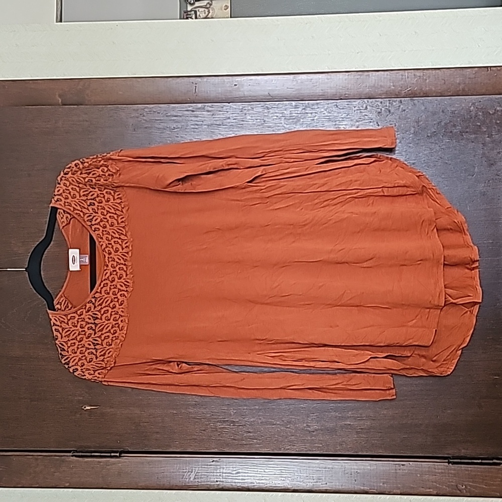 Long sleeve top